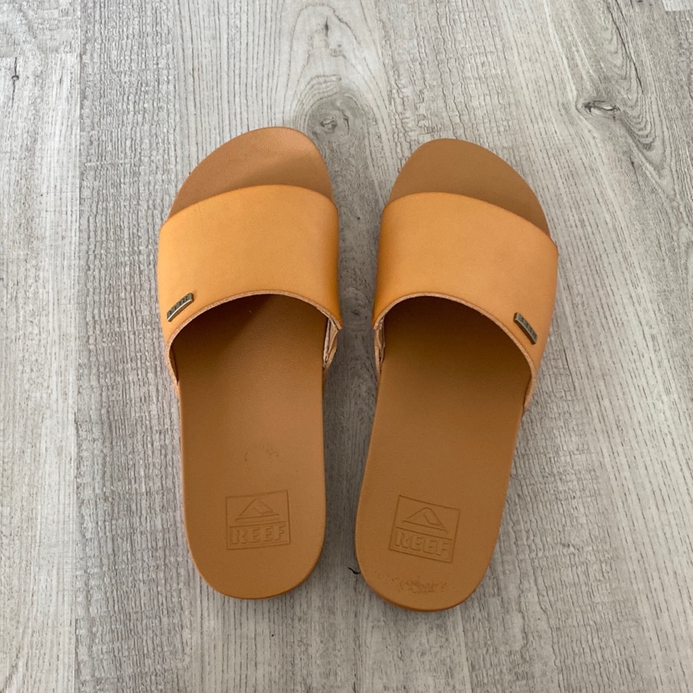 Reef brand new sandals